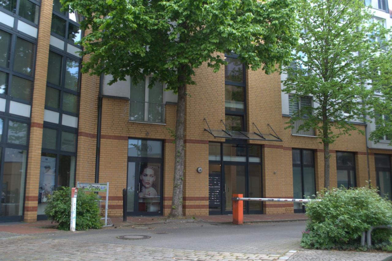 Bliss Place - Serviced Apartment - Arbeitsplatz, Zentral, Kueche, Waschmaschine, Smarttv Magdeburgo Exterior foto